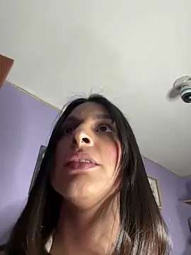 Snapshot of charlotte_stevenss_ chatting on 12/25/24, 01:10 charlotte stevenss online show from 12/25/24, 01:10