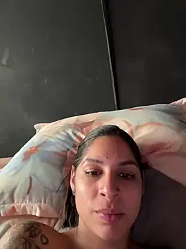 Snapshot of charlotte_stevenss_ chatting on 01/15/25, 05:26 charlotte stevenss online show from 01/15/25, 05:26