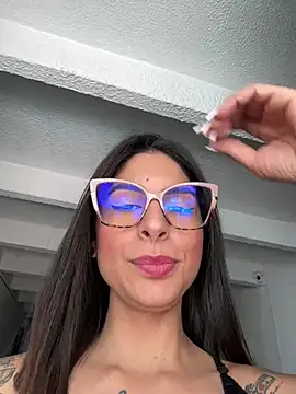Snapshot of charlotte_stevenss_ chatting on 01/17/25, 04:04 charlotte stevenss online show from 01/17/25, 04:04