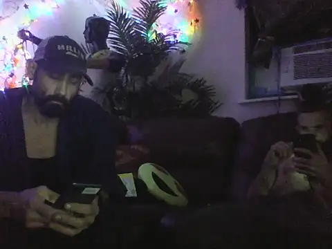 Snapshot of ItalianPapiDripDrip chatting on 01/25/25, 11:44 ItalianPapiDripDrip online show from 01/25/25, 11:44