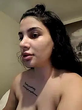 Snapshot of Samira30 chatting on 12/01/24, 07:03 Samira30 online show from 12/01/24, 07:03