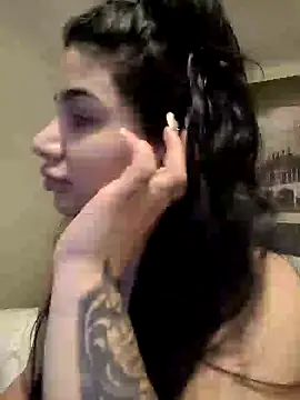 Snapshot of Samira30 chatting on 01/28/25, 08:25 Samira30 online show from 01/28/25, 08:25