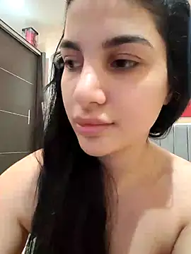 Snapshot of Samira30 chatting on 03/18/25, 11:52 Samira30 online show from 03/18/25, 11:52