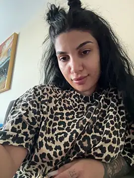 Snapshot of Samira30 chatting on 09/21/25, 04:52 Samira30 online show from 09/21/25, 04:52