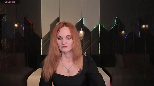 SaraSubtlety online show from 11/14/25, 01:32