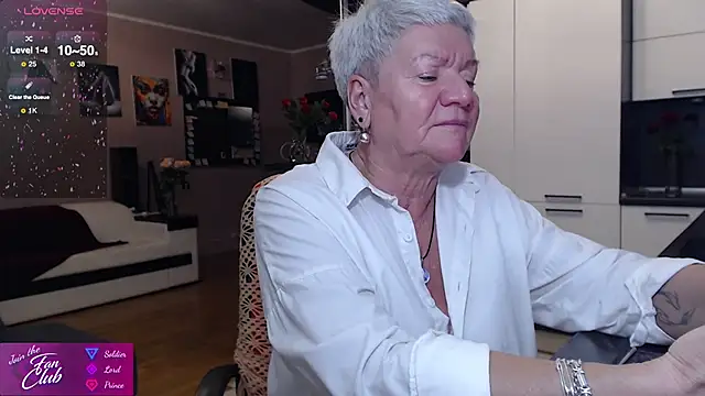 Snapshot of roxana_brooks chatting on 10/08/25, 05:54 roxana brooks online show from 10/08/25, 05:54