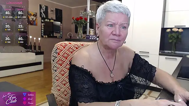 Snapshot of roxana_brooks chatting on 10/09/25, 07:01 roxana brooks online show from 10/09/25, 07:01