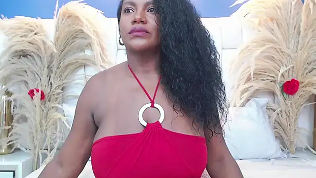 Snapshot of AnnieDuran chatting on 02/14/25, 01:08 AnnieDuran online show from 02/14/25, 01:08