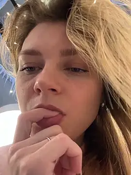 ValenciaShock online show from 11/22/25, 07:07