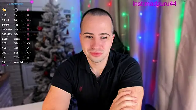 Snapshot of Alexey_Hairy chatting on 12/28/24, 04:19 Alexey Hairy online show from 12/28/24, 04:19