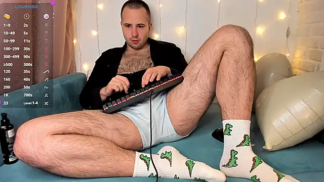 Snapshot of Alexey_Hairy chatting on 02/16/25, 03:15 Alexey Hairy online show from 02/16/25, 03:15