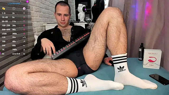 Snapshot of Alexey_Hairy chatting on 03/04/25, 01:06 Alexey Hairy online show from 03/04/25, 01:06