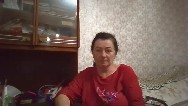 GypsiQueen2 online show from 10/16/25, 04:30