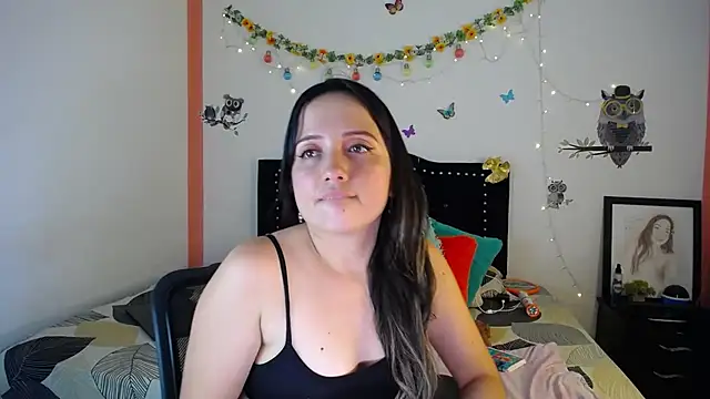 naughty girl 4u online show from 02/28/25, 10:17