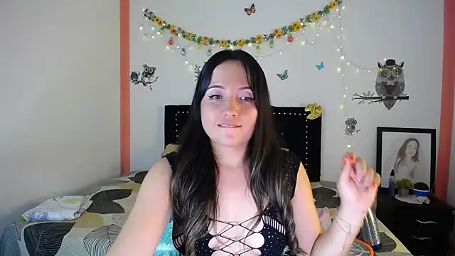 naughty girl 4u online show from 03/04/25, 10:27