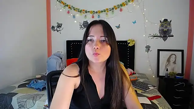 naughty girl 4u online show from 03/08/25, 12:11