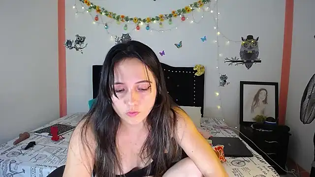 naughty girl 4u online show from 03/12/25, 11:22