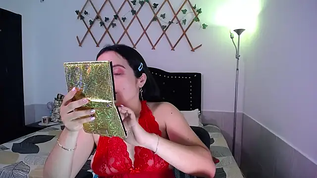 naughty girl 4u online show from 11/05/25, 07:36