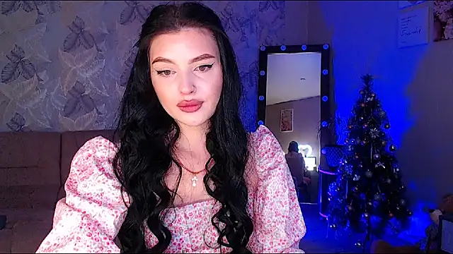Snapshot of __Malika__ chatting on 12/11/24, 08:15 Malika online show from 12/11/24, 08:15