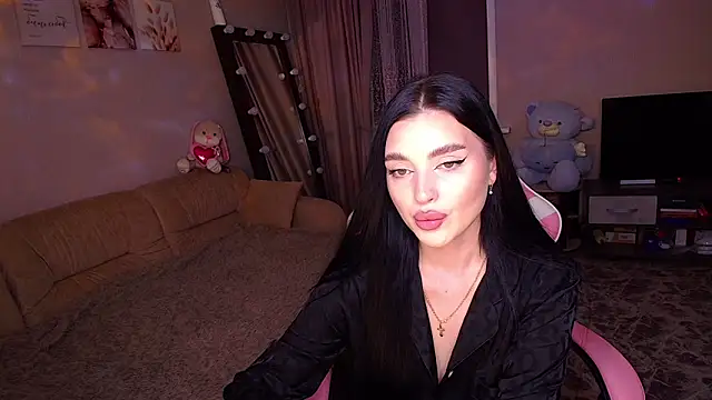 Snapshot of __Malika__ chatting on 09/16/25, 02:40 Malika online show from 09/16/25, 02:40