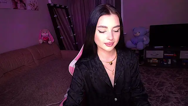 Snapshot of __Malika__ chatting on 09/26/25, 01:37 Malika online show from 09/26/25, 01:37