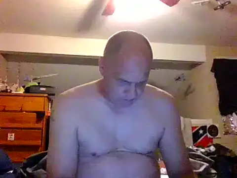 Gerbil8823 online show from 12/01/25, 05:01