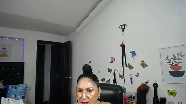 mature bigboobs10 online show from 10/29/25, 01:19