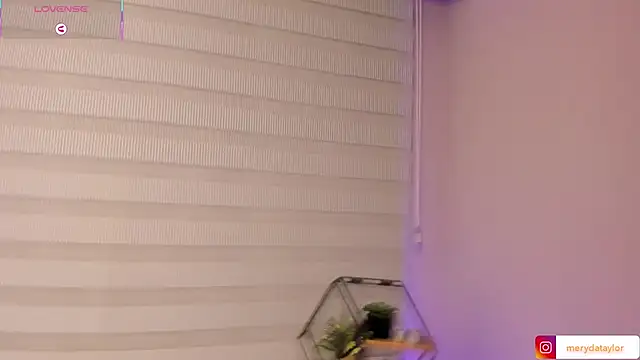 MERIDA TAYLOR online show from 02/10/25, 06:35