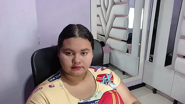 Snapshot of ValenTitis chatting on 11/14/25, 08:29 ValenTitis online show from 11/14/25, 08:29