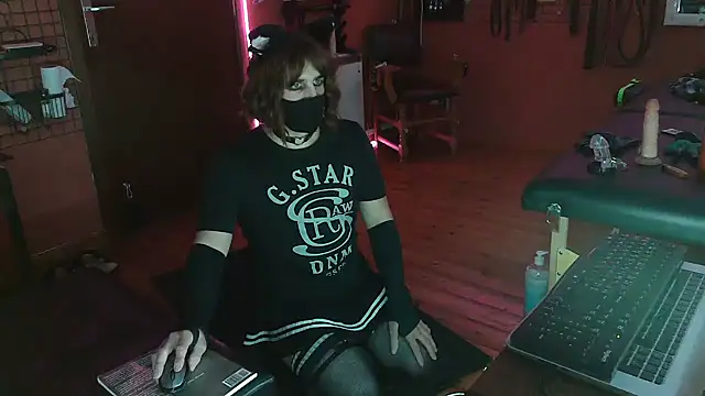 Ginny-the-bdsm-nympho online show from 10/23/25, 05:01