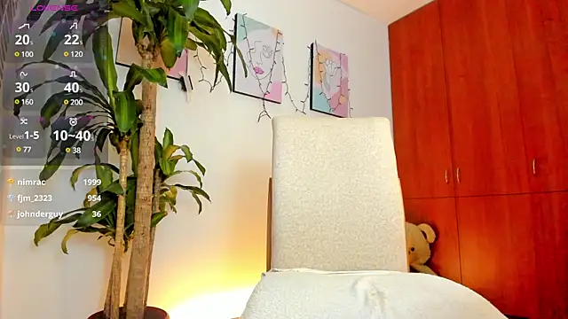 Snapshot of alessia1__ chatting on 03/20/25, 11:45 alessia1 online show from 03/20/25, 11:45