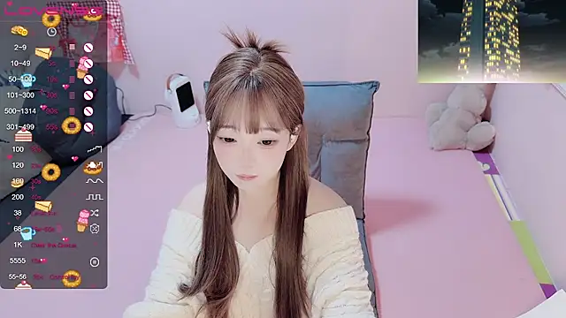 Snapshot of TUTU-new chatting on 01/04/25, 01:42 TUTU-new online show from 01/04/25, 01:42