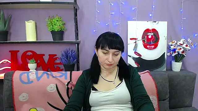 Snapshot of NinaFlawlees chatting on 03/14/25, 02:31 NinaFlawlees online show from 03/14/25, 02:31