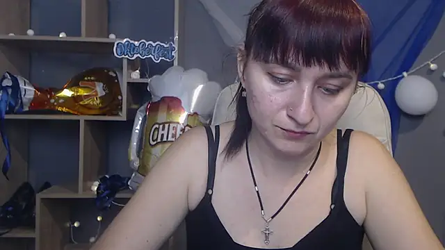 NinaFlawlees online show from 10/08/25, 12:03