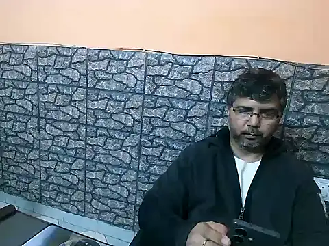 Snapshot of AerifiedLivelong chatting on 01/19/25, 06:32 AerifiedLivelong online show from 01/19/25, 06:32