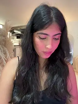 Snapshot of Gaby_zahir_ chatting on 03/17/25, 03:40 Gaby zahir online show from 03/17/25, 03:40