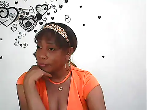 Snapshot of RoosePaarker chatting on 02/07/25, 04:37 RoosePaarker online show from 02/07/25, 04:37