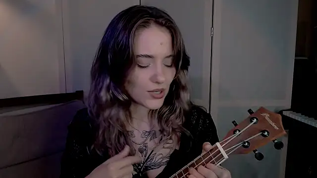 risha laas online show from 12/06/24, 10:41