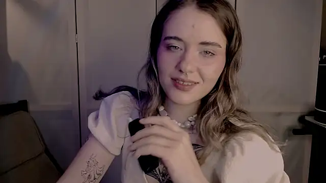 risha laas online show from 01/23/25, 07:18