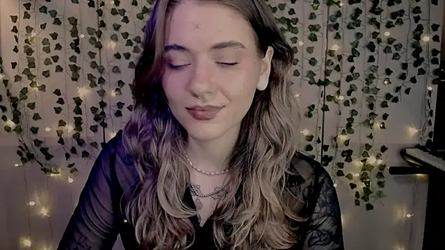 risha laas online show from 02/01/25, 07:23