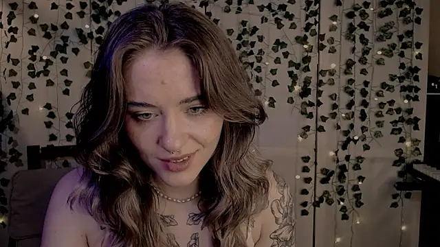 risha laas online show from 02/15/25, 10:21