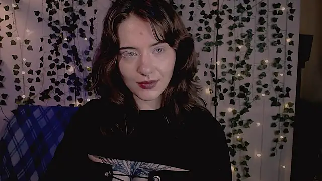 risha laas online show from 11/05/25, 08:09