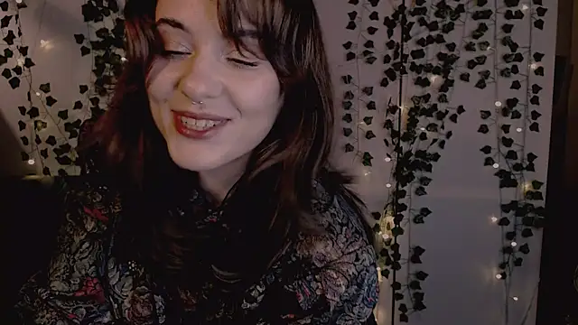 risha laas online show from 11/12/25, 07:57