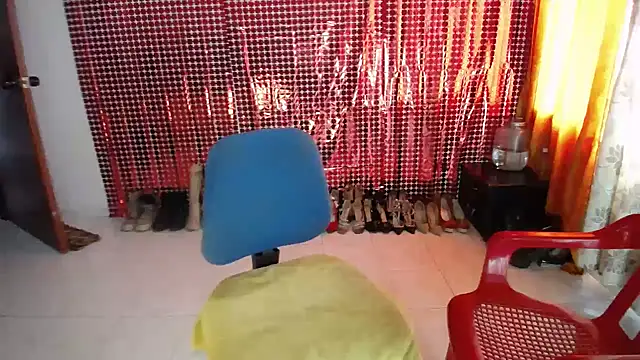 Sweett Anya online show from 11/19/25, 06:08