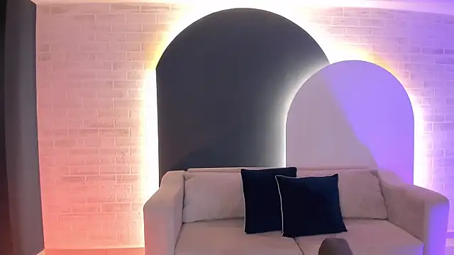 RossieRhoades online show from 10/23/25, 07:34