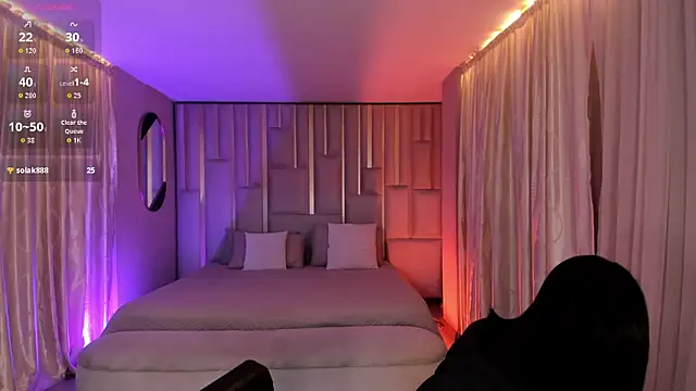 RossieRhoades online show from 11/21/25, 06:39