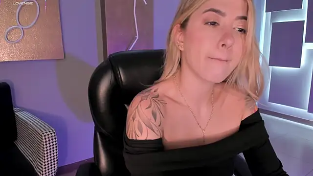 EveBensonX online show from 11/10/25, 12:37