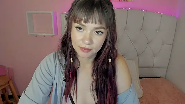 Snapshot of 18candys chatting on 12/27/24, 11:42 18candys online show from 12/27/24, 11:42