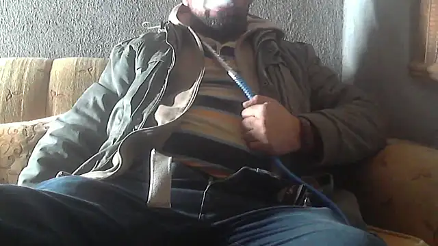 Snapshot of masculine_bear_daddy chatting on 12/11/24, 05:48 masculine bear daddy online show from 12/11/24, 05:48