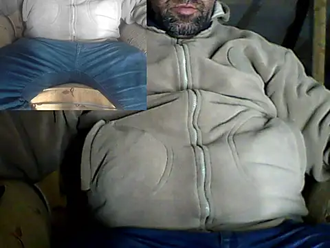 Snapshot of masculine_bear_daddy chatting on 12/24/24, 05:55 masculine bear daddy online show from 12/24/24, 05:55